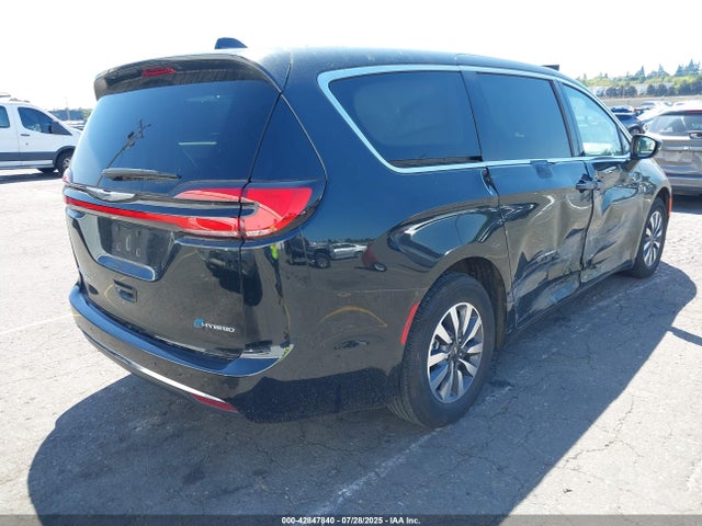 Chrysler 2023 2023 2C4RC1L73PR510162 Image 4