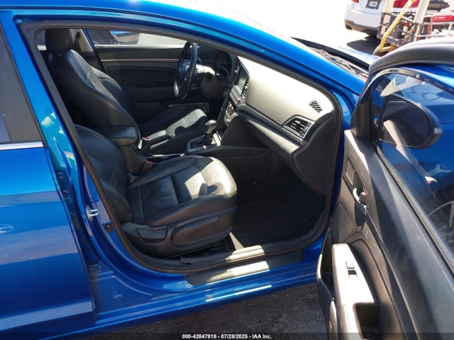 5NPD84LF3HH187055 Hyundai 2017