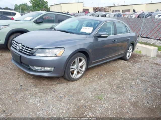 2014 VOLKSWAGEN PASSAT 1VWCT7A32EC118088 Photo 1