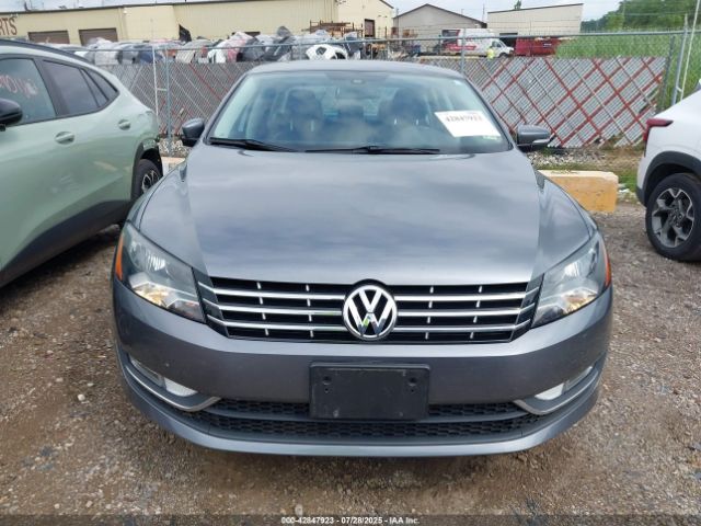 2014 VOLKSWAGEN PASSAT 1VWCT7A32EC118088 Photo 5