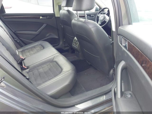 2014 VOLKSWAGEN PASSAT 1VWCT7A32EC118088 Photo 7