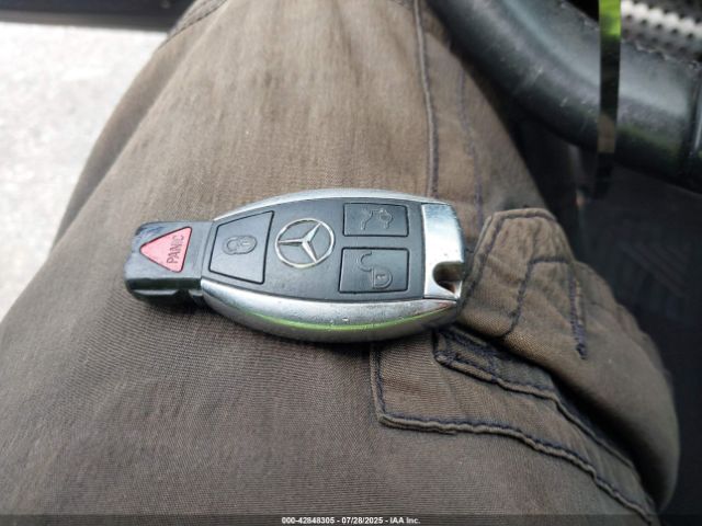 2013 MERCEDES-BENZ C 350 WDDGF5HB4DR258643 Photo 10