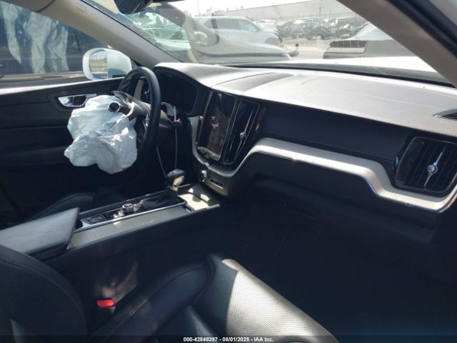 2021 VOLVO XC60 YV4102DL5M1697764 Photo 4