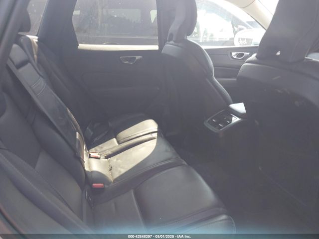 2021 VOLVO XC60 YV4102DL5M1697764 Photo 7