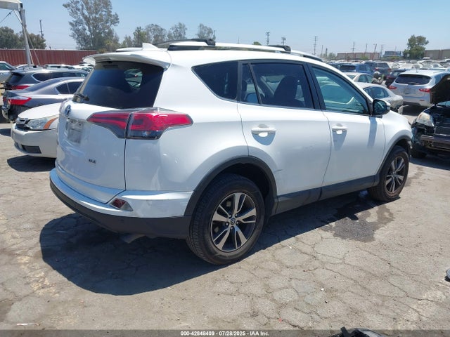Toyota 2ar-fe 2016 JTMWFREV5GJ081437 Image 4