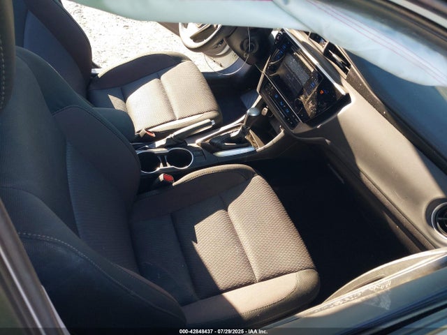 Toyota 2zr-fe 2019 2T1BURHE4KC125870 Image 5