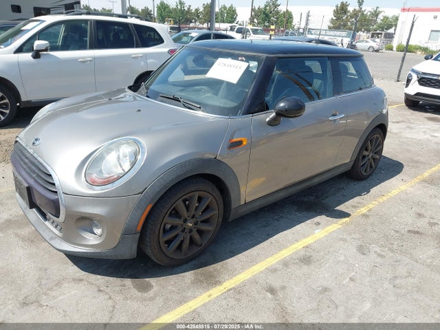 2018 MINI HARDTOP WMWXP5C50J2H29457 Photo 1