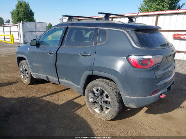 Jeep 2017 2017 3C4NJDDB3HT667889 Image 3