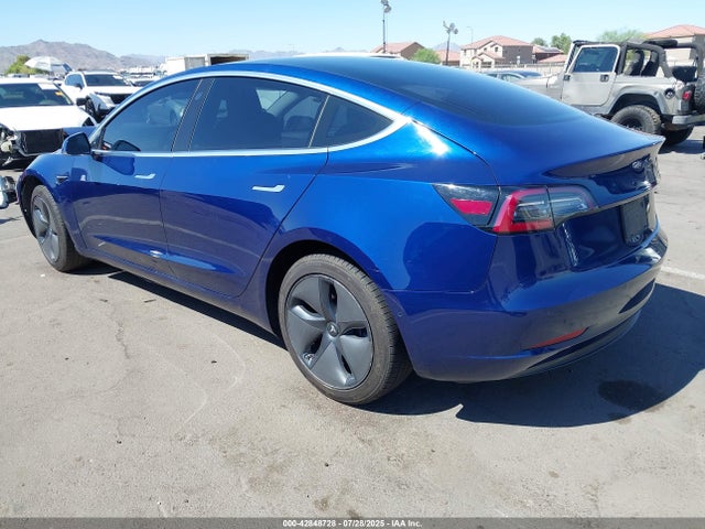 2019 TESLA MODEL 3 5YJ3E1EA5KF427118 Photo 2