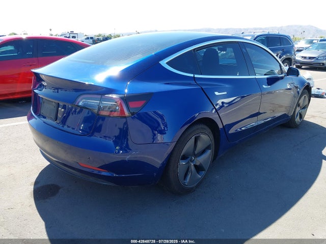2019 TESLA MODEL 3 5YJ3E1EA5KF427118 Photo 3