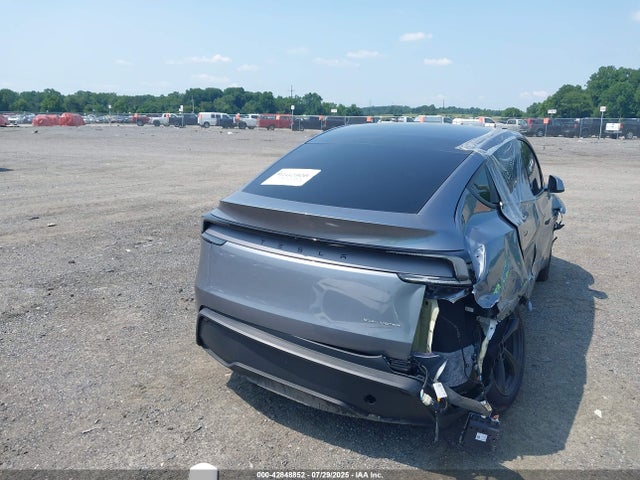 Tesla Model Y 2026 7SAYGDEE8TA400159 Image 16