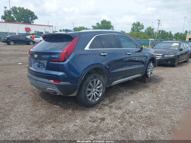 2019 CADILLAC XT4 1GYFZCR4XKF182128 Photo 3