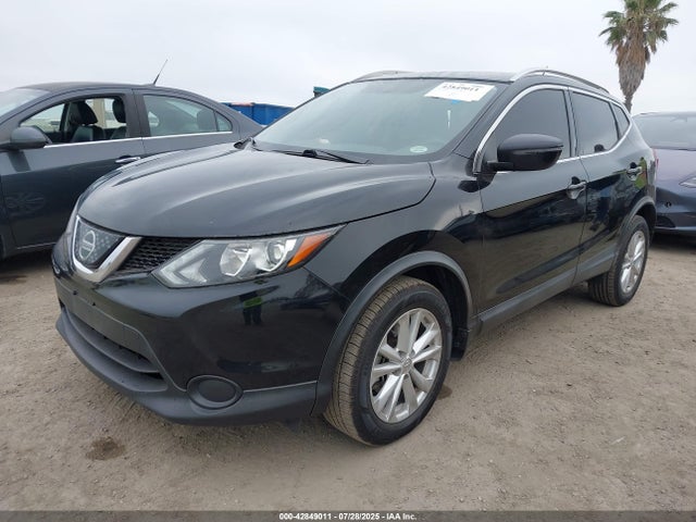 JN1BJ1CP8JW189776 Nissan 2018