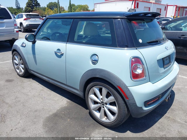 2013 MINI HARDTOP WMWSV3C53DT390371 Photo 2