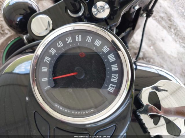 2023 HARLEY-DAVIDSON FLHCS 1HD1YBK19PB036801 Photo 6