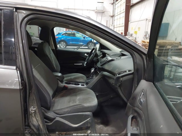 1FMCU9G94FUB50359 Ford Escape