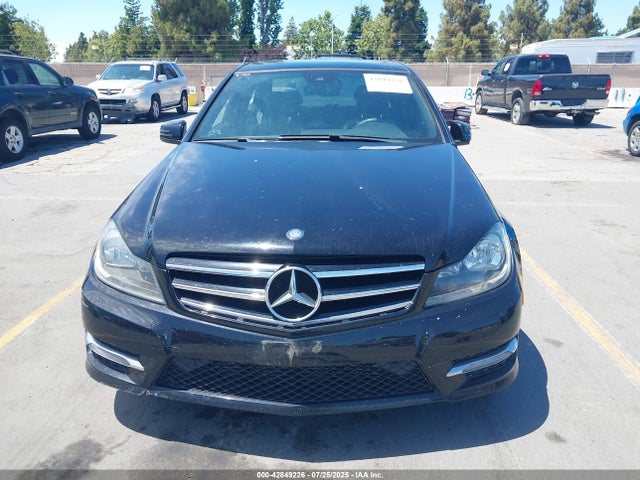 WDDGF4HBXEG257276 Mercedes-Benz 2014