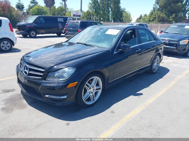 WDDGF4HBXEG257276 Mercedes-Benz 2014