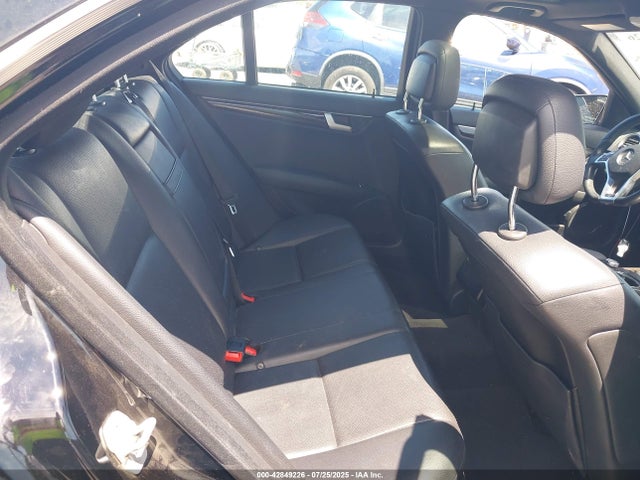 WDDGF4HBXEG257276 Mercedes-Benz 2014