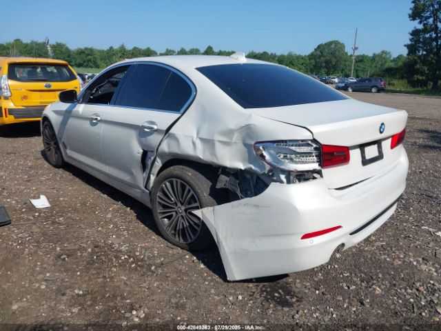 2018 BMW 530I WBAJA7C58JWA71818 Photo 2