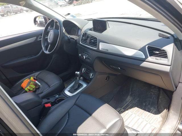 2015 AUDI Q3 WA1EFCFS8FR010563 Photo 4