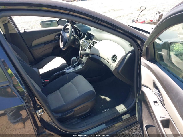 1G1PA5SG3F7168971 Chevrolet Cruze Ls Auto