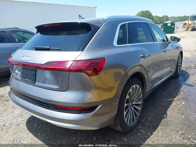 2019 AUDI E-TRON WA1VABGE4KB012542 Photo 3