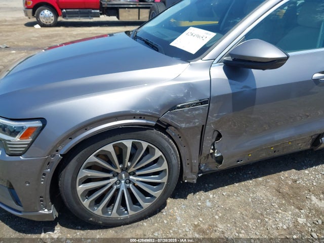 2019 AUDI E-TRON WA1VABGE4KB012542 Photo 5