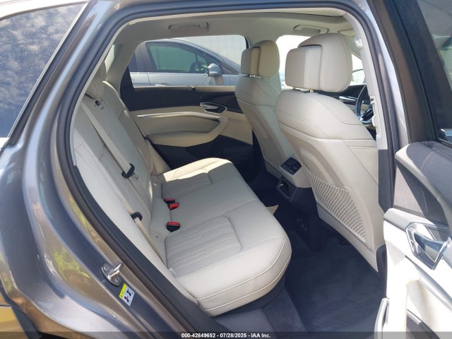 2019 AUDI E-TRON WA1VABGE4KB012542 Photo 7