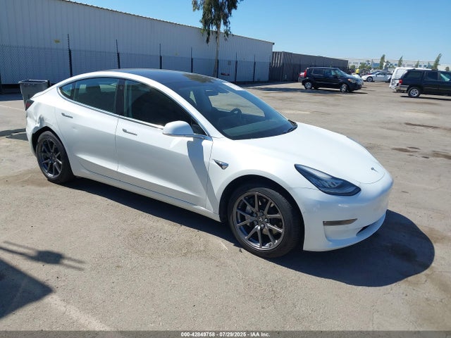 2019 TESLA MODEL 3 5YJ3E1EB1KF512000 Photo 0