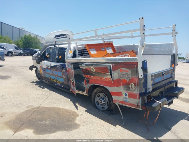 Chevrolet l8t 2023 1GB1WLE70PF118488 Image 3
