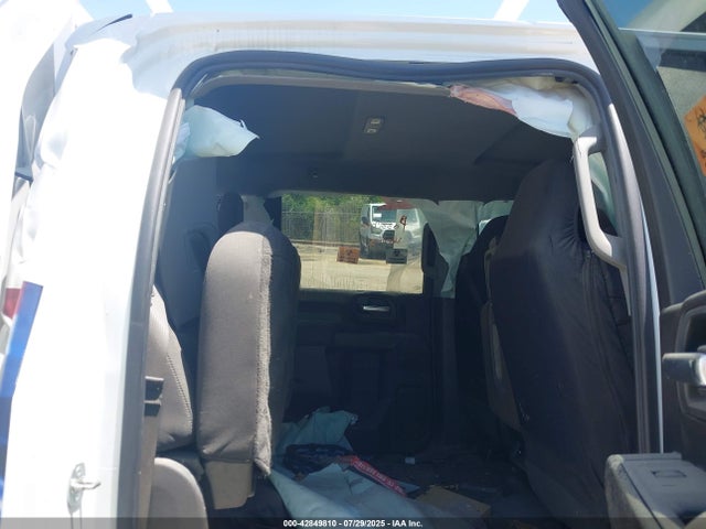 Chevrolet l8t 2023 1GB1WLE70PF118488 Image 8