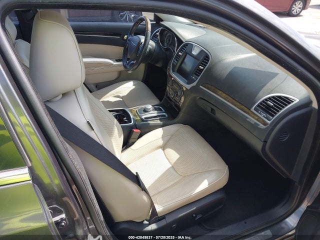 Chrysler 300 2016 2C3CCAEGXGH156413 Image 5
