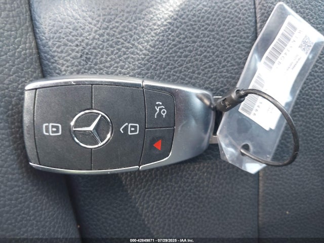 W1K5J4GB5SN513466 Mercedes-Benz m260