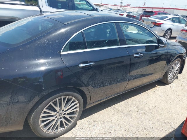 W1K5J4GB5SN513466 Mercedes-Benz m260