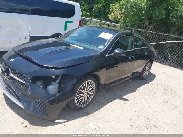 W1K5J4GB5SN513466 Mercedes-Benz m260