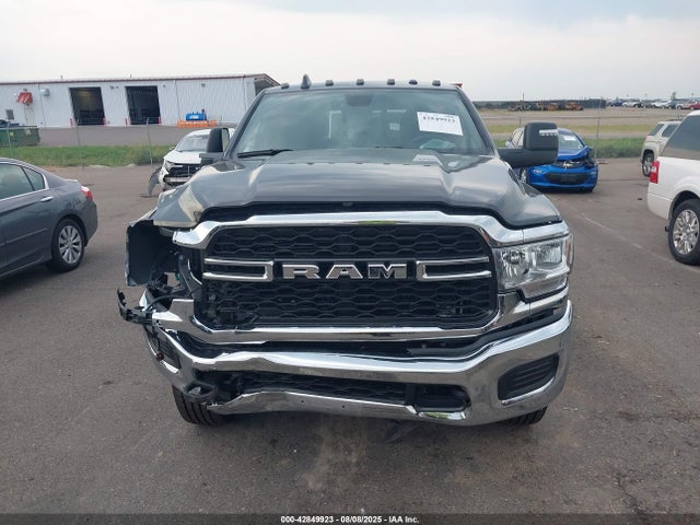 RAM 3500 2023 3C63R3CL8PG597115 Image 12