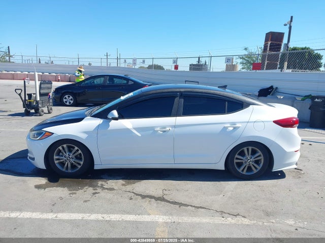 5NPD84LF9HH128432 Hyundai Elantra