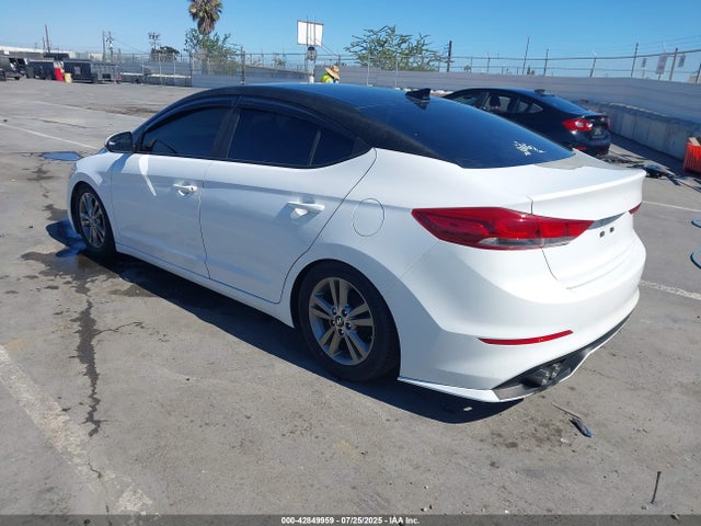 5NPD84LF9HH128432 Hyundai Elantra