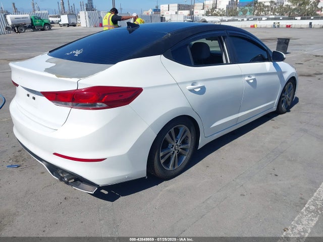 5NPD84LF9HH128432 Hyundai Elantra
