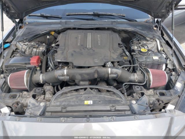 2017 JAGUAR XE SAJAF4BV6HA947652 Photo 9