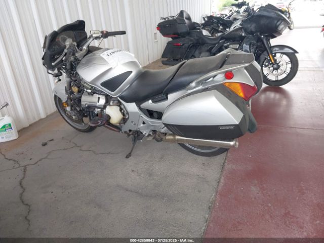 2004 HONDA ST1300 JH2SC51354M200416 Photo 2