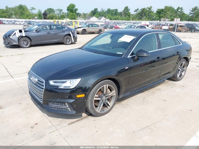 2018 AUDI A4 WAUENAF4XJA155221 Photo 1