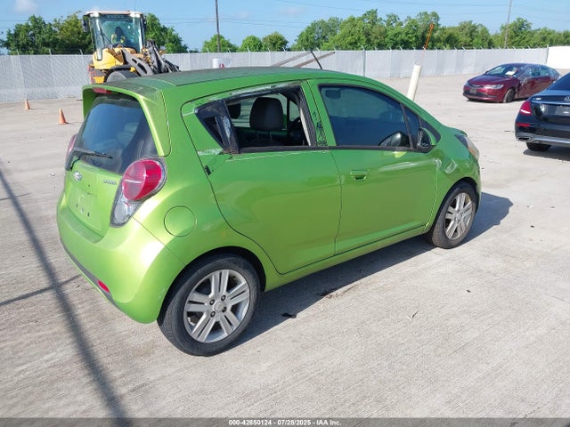 Chevrolet ll0 2014 KL8CA6S91EC506430 Image 4