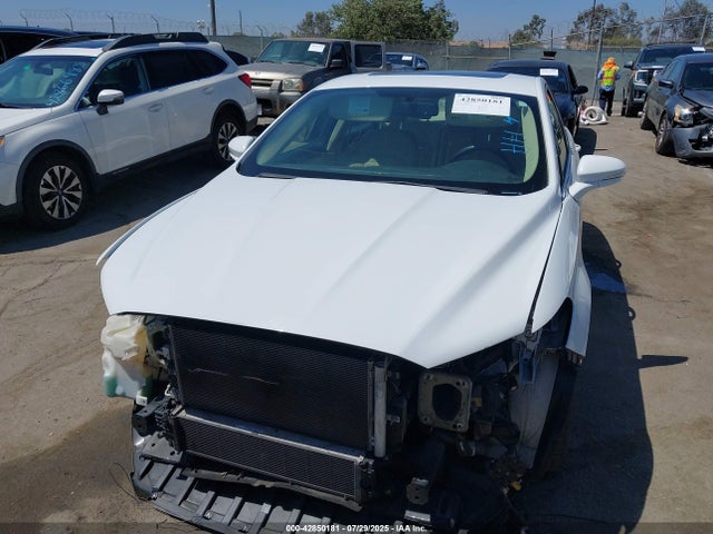 Ford 2016 2016 3FA6P0HD7GR284420 Image 13