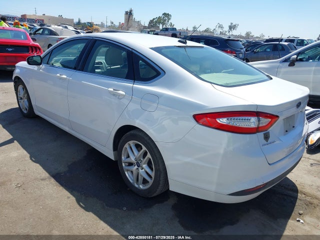 Ford 2016 2016 3FA6P0HD7GR284420 Image 3