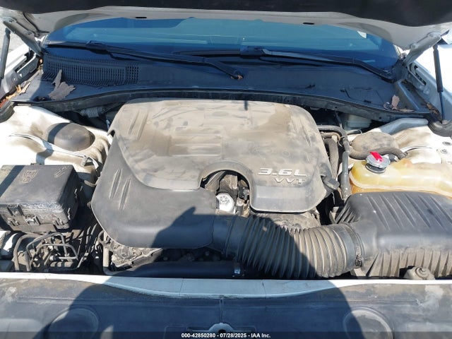 2C3CDXHG5EH185861 Dodge 2014