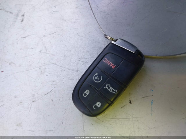 2C3CDXHG5EH185861 Dodge 2014