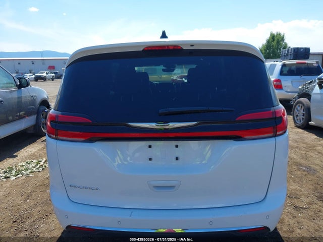 Chrysler 2025 2025 2C4RC1BG9SR563507 Image 16