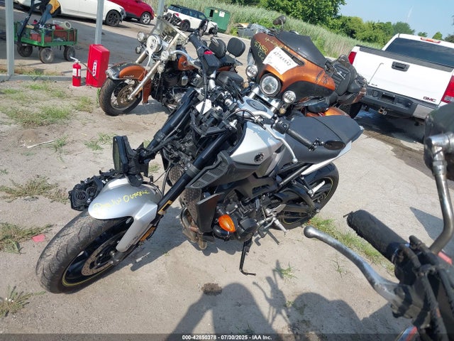 JYARN53E9HA002442 Yamaha FZ09